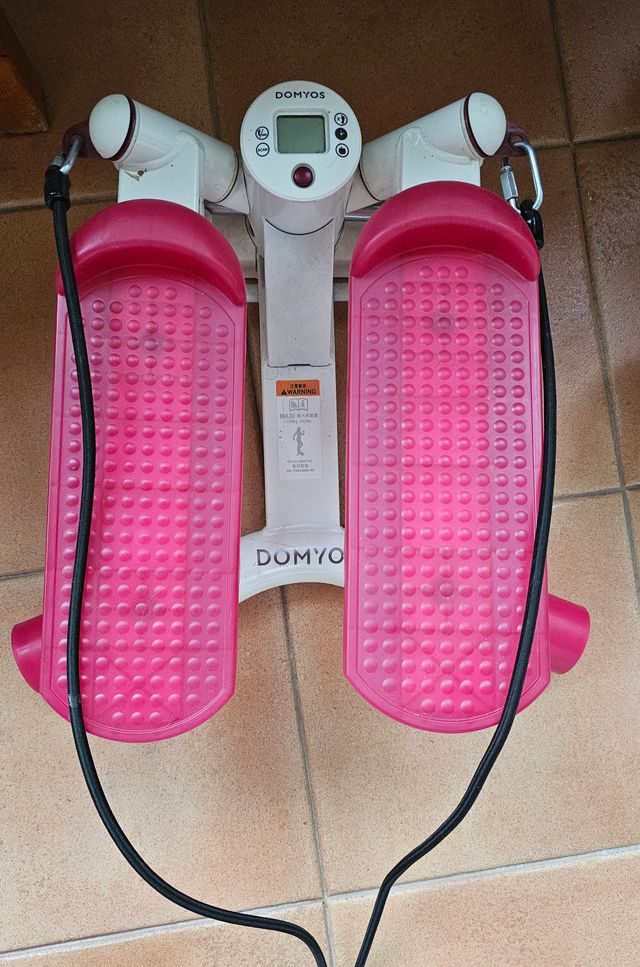 Mini Stepper DOMYOS con cuerdas