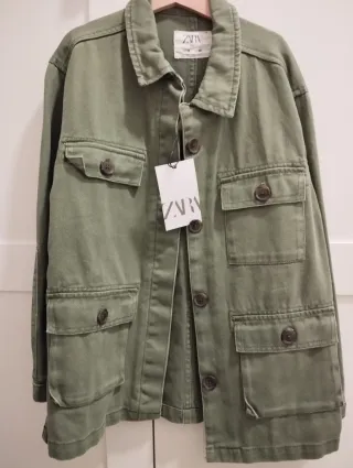 Chaqueta niña Zara Verde . Talla 10, 140cm