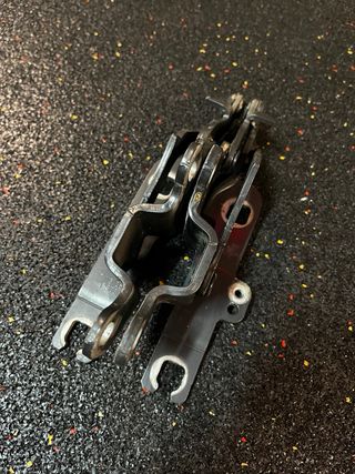 Bisagras Capot BMW E90, E91, E92 y E93.