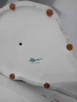 Figura cerámica firmada Marca Zaphir