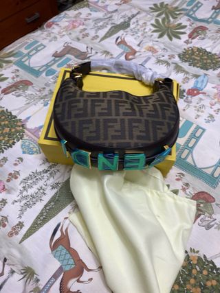 Borsa Fendi Baguette Vintage Beige