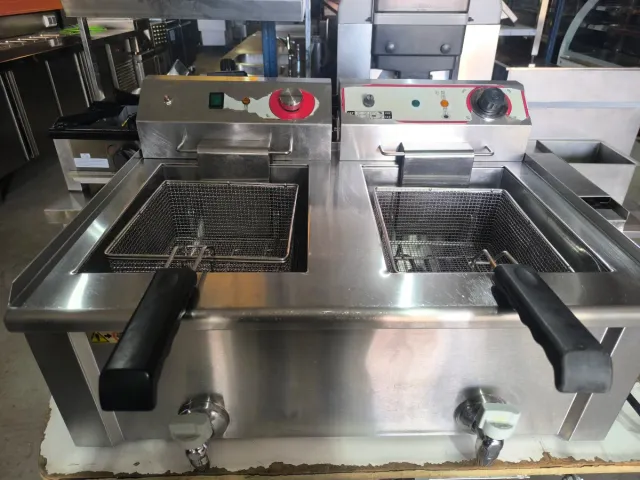 Freidora Eléctrica Doble