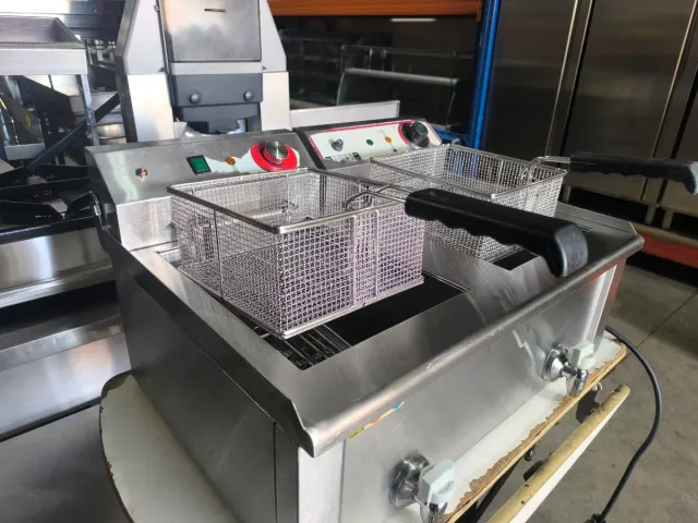 Freidora Eléctrica Doble