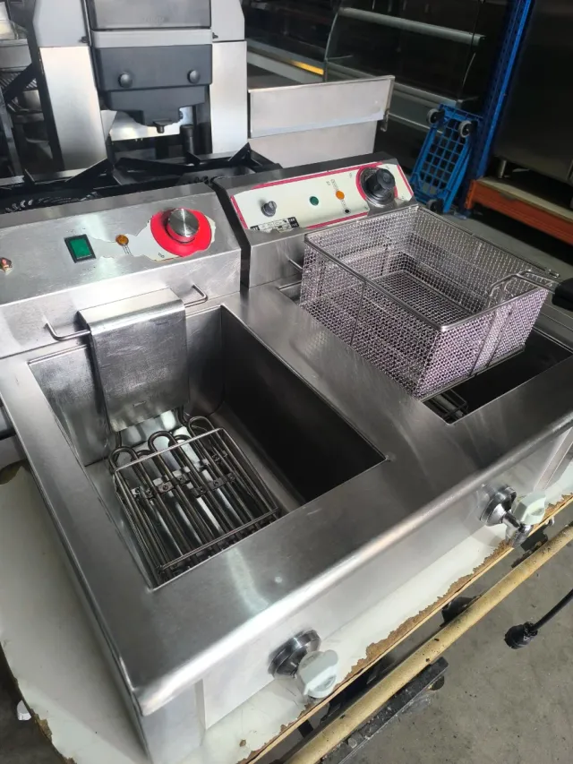 Freidora Eléctrica Doble