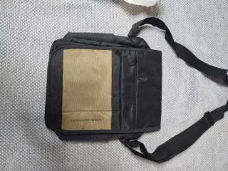 Riñonera Negra y Beige