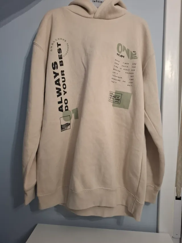 Sudadera beige con estampado ONE