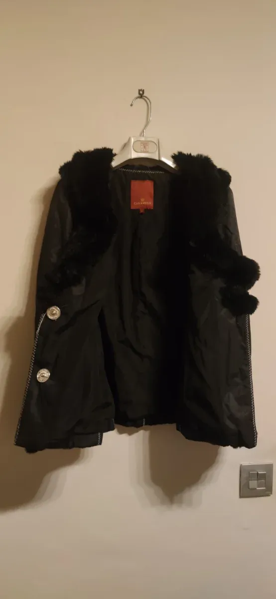 Abrigo corto CARAMELO cuello pelo