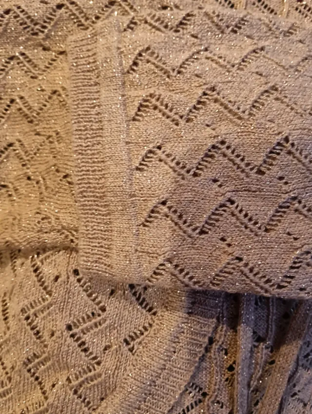 Bolero dorado beige tejido