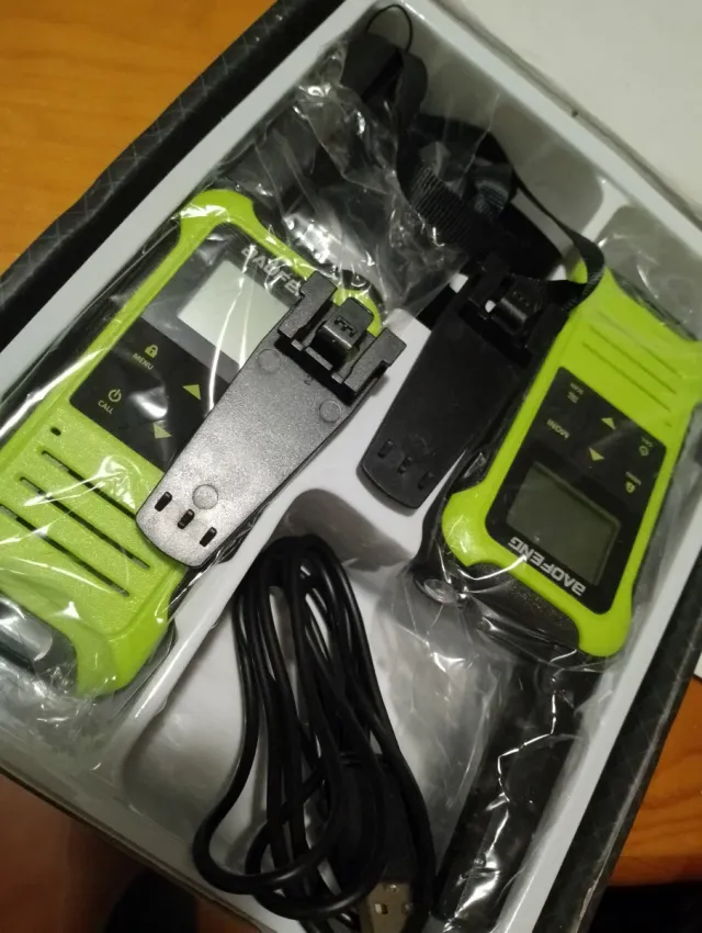Walkie Talkie Baofeng Verde