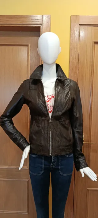 Cazadora, chaqueta de piel marrón T-M