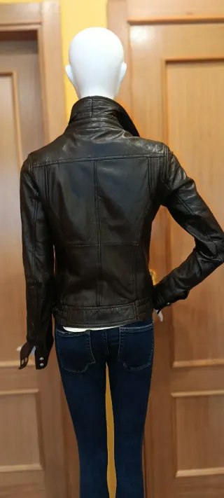 Cazadora, chaqueta de piel marrón T-M