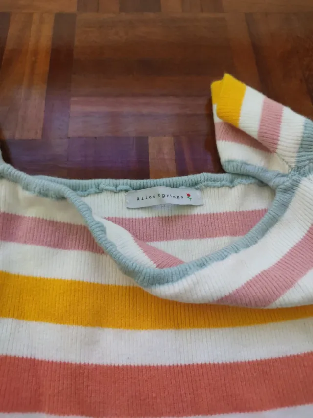 Camiseta de punto a rayas para chica