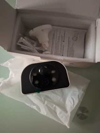 Cámara Vigilancia Solar de la marca AOQEE