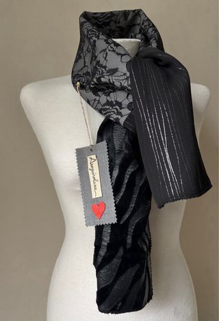 Chal-bufanda azul y amarillo