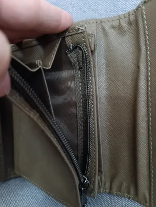 Portafoglio donna Eslee marrone con zip