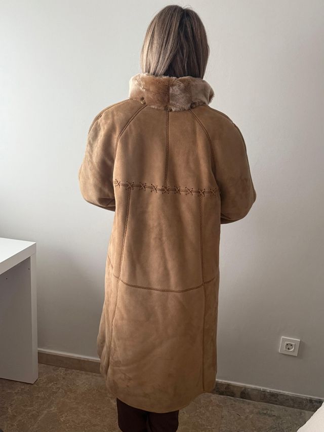 Abrigo lomos de cordero forro pelo beige/marrón