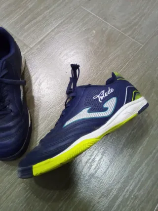 Zapatillas Futsal Azul y Amarillo