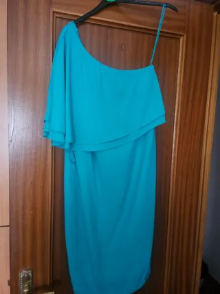 Vestido corto asimétrico verde azulado