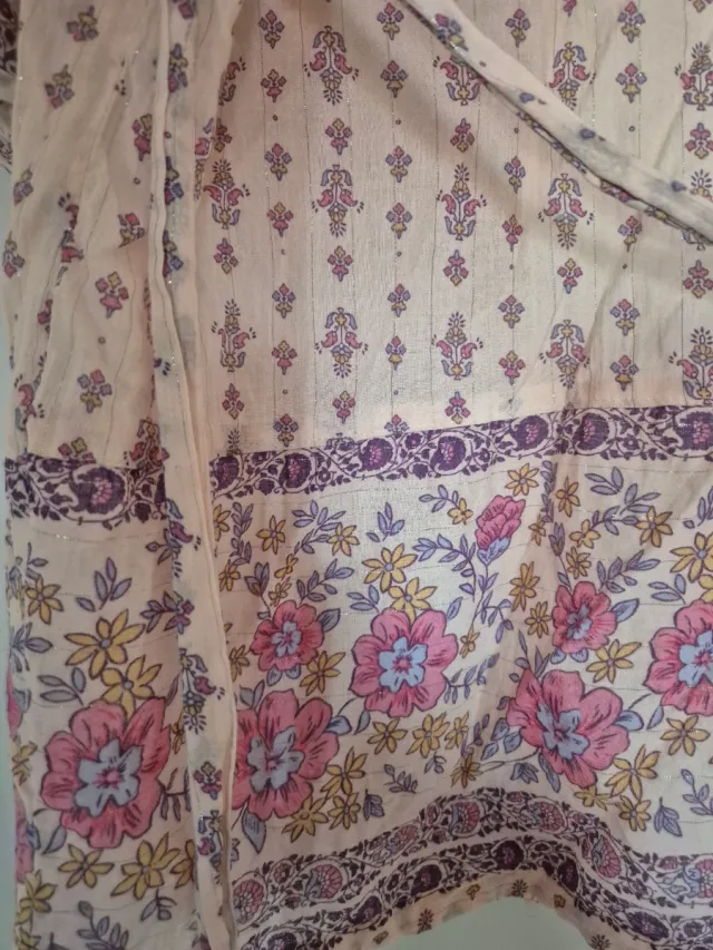 Bata ligera mujer estampado floral