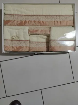 Completo Lenzuola Matrimoniale Rosa/Bianco