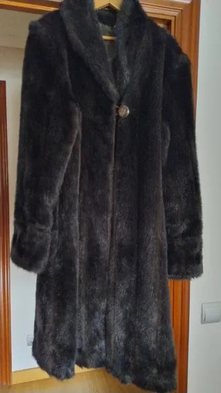 Abrigo negro elegante