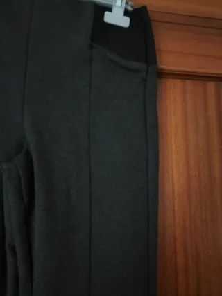 9 pantalones y 8 camisas todo por 10euros ver perf