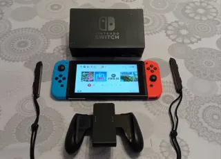 Consola Nintendo Switch Azul/Rojo