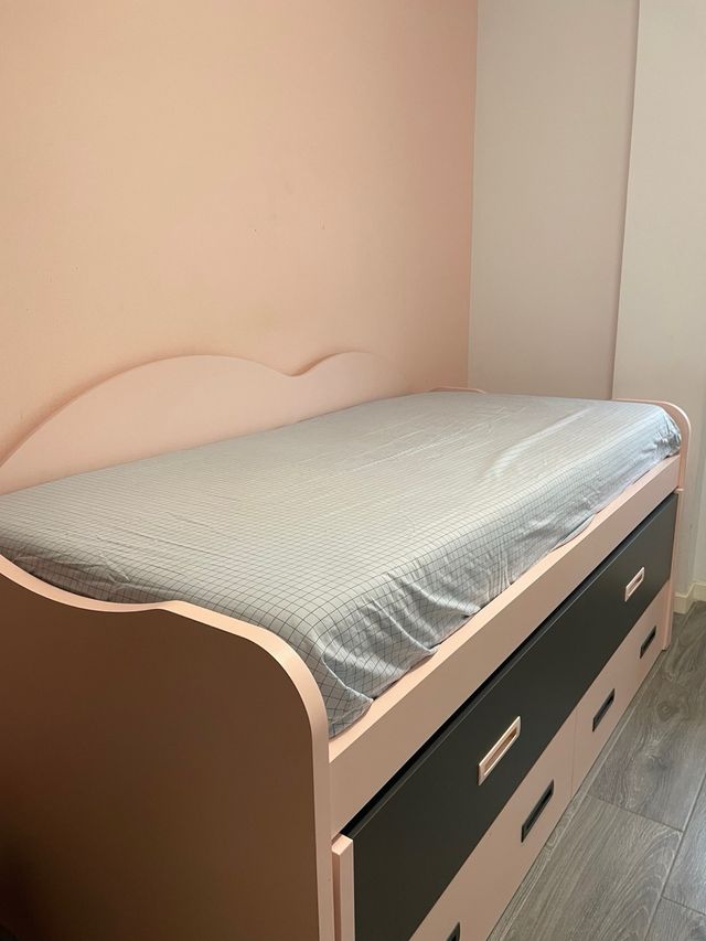 Cama nido infantil rosa con cajones