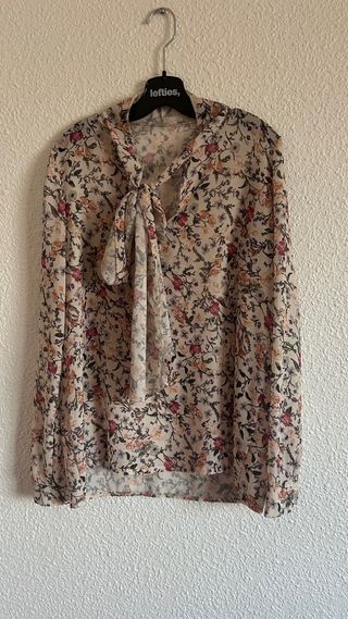 Camisa Lefties floral manga larga talla única