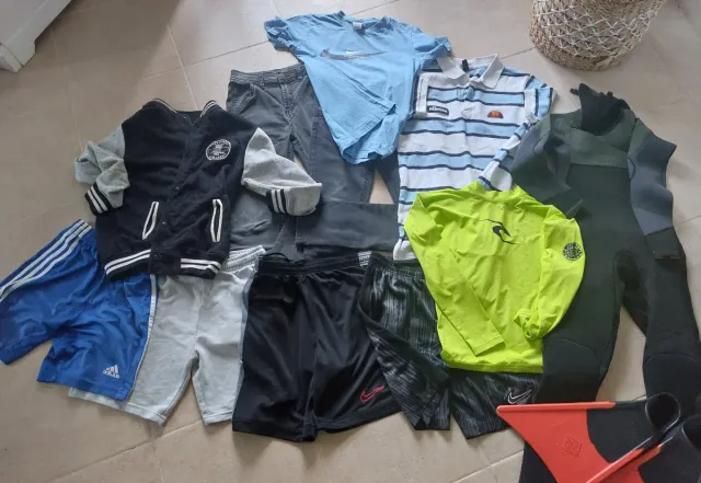 Lote Ropa Nike  Niños 12-13 Años + Aletas Neopreno