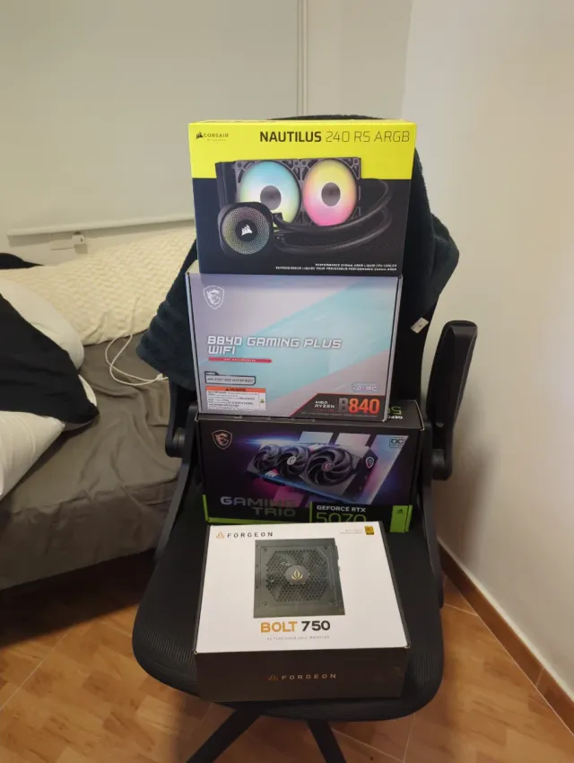 PC Gaming RTX 5070 OC DDR5 7200MHz Ryzen 5 9600x