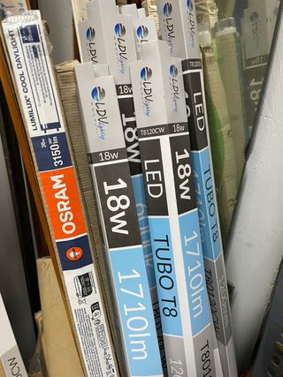 Expositor Mobiliario Tienda Ferretería