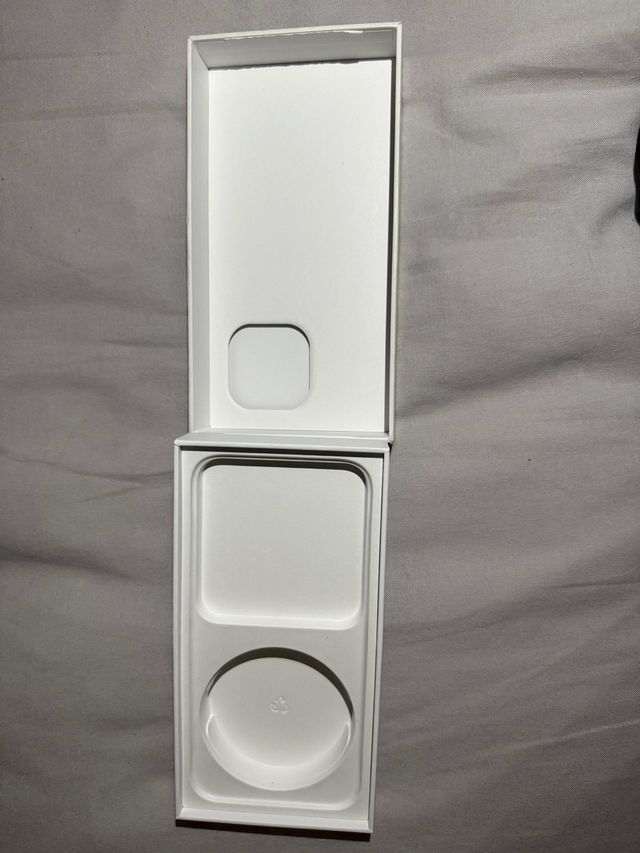 Caja iPhone 15 Pro Max Negro