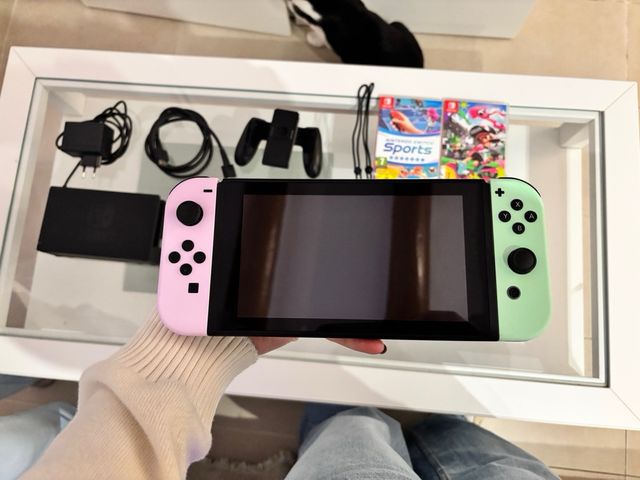 Nintendo Switch + Accesorios y Juegos