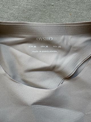 Top deportivo Oysho beige talla M Nuevo!