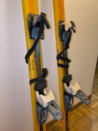 Esquís KASTLE de travesía