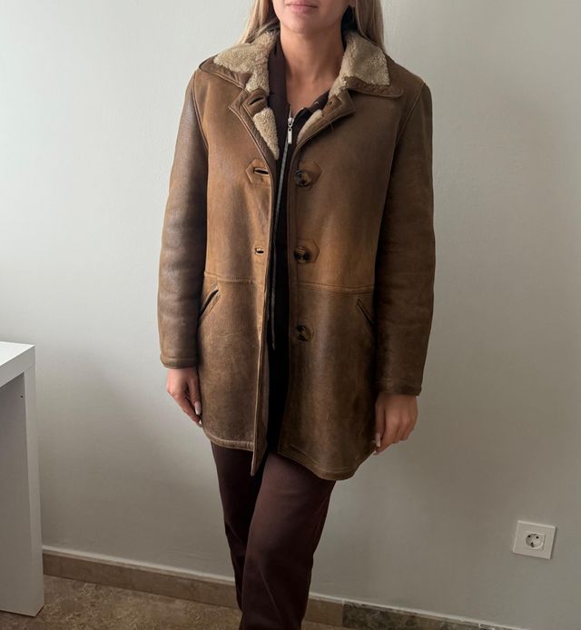 Chaquetón piel vuelta con pelo marrón