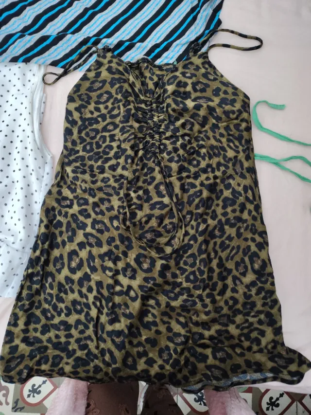 Lote Ropa: Vestido Leopardo, Floral, Rayas