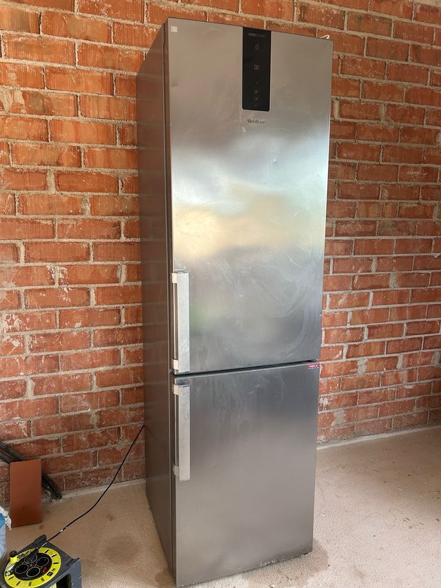 NEVERA WHIRLPOOL NO FROST