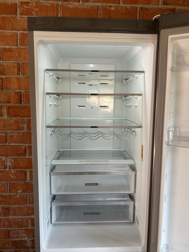 NEVERA WHIRLPOOL NO FROST