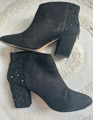 Botines Zara T 39 con Tachuelas