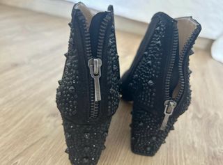 Botines Zara T 39 con Tachuelas