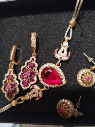 Pendientes y Pulsera