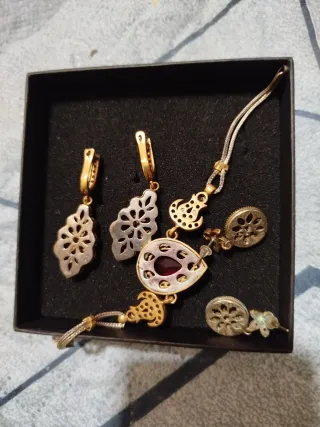 Pendientes y Pulsera