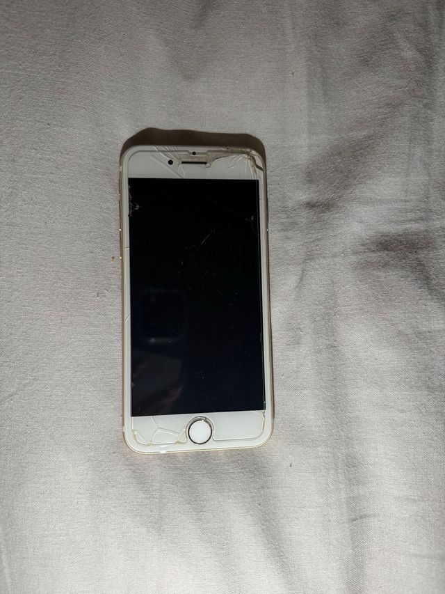 iPhone 7 Gold/White