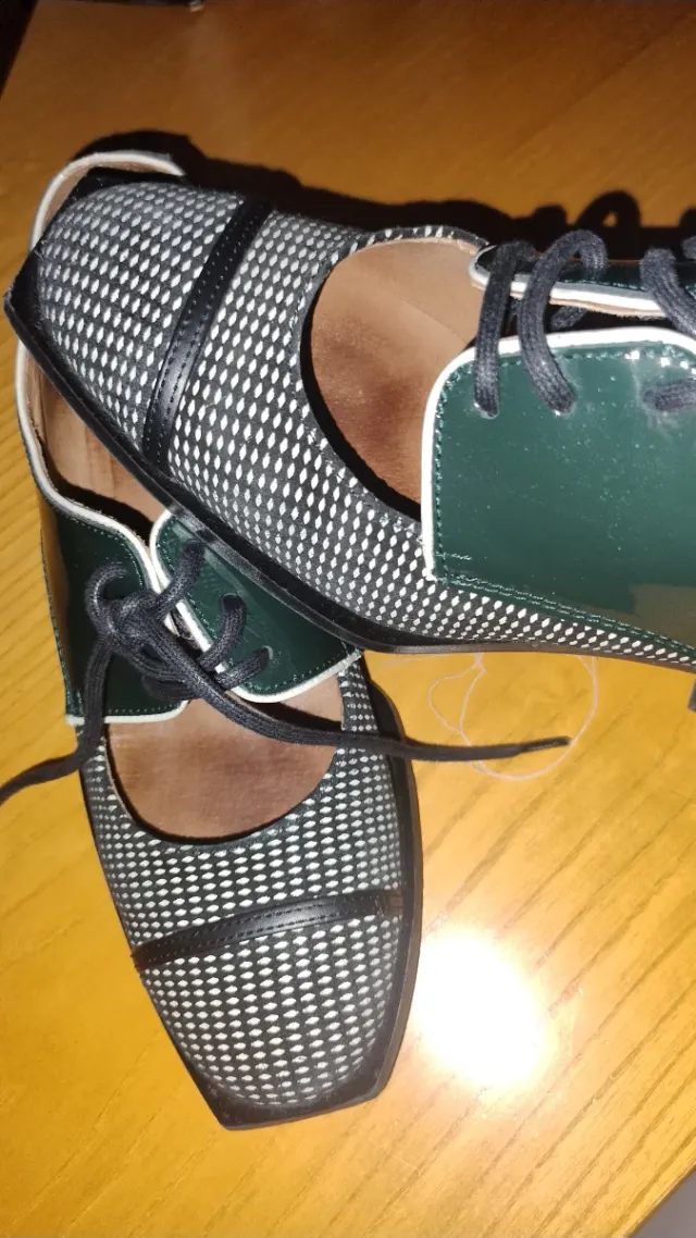 Zapatos Oxford Negros y Verdes