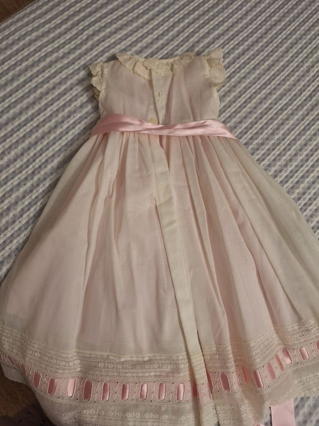 Vestido y capota de bautizo niña Sin estrenar