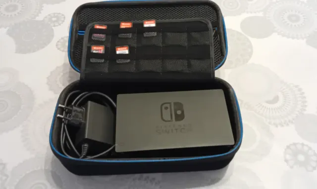Maletín Nintendo Switch + Accesorio dos jugadores