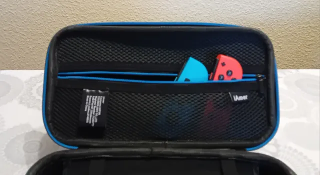 Maletín Nintendo Switch + Accesorio dos jugadores