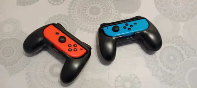 Maletín Nintendo Switch + Accesorio dos jugadores